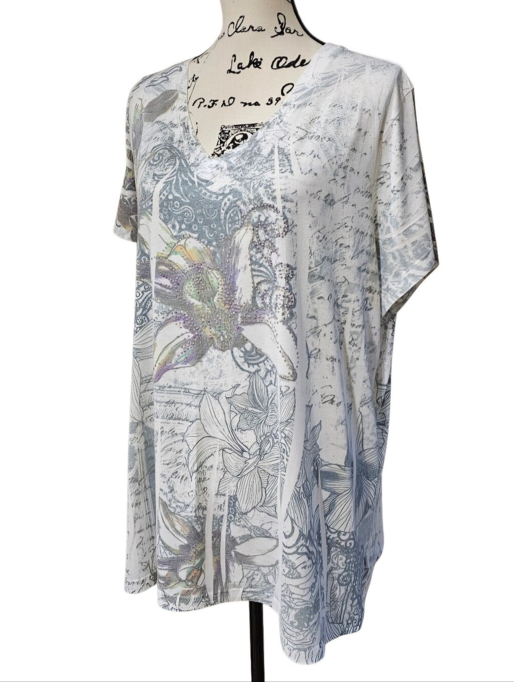Westbound White and Light Gray Floral Print Tunic Top - Picture 3 of 7